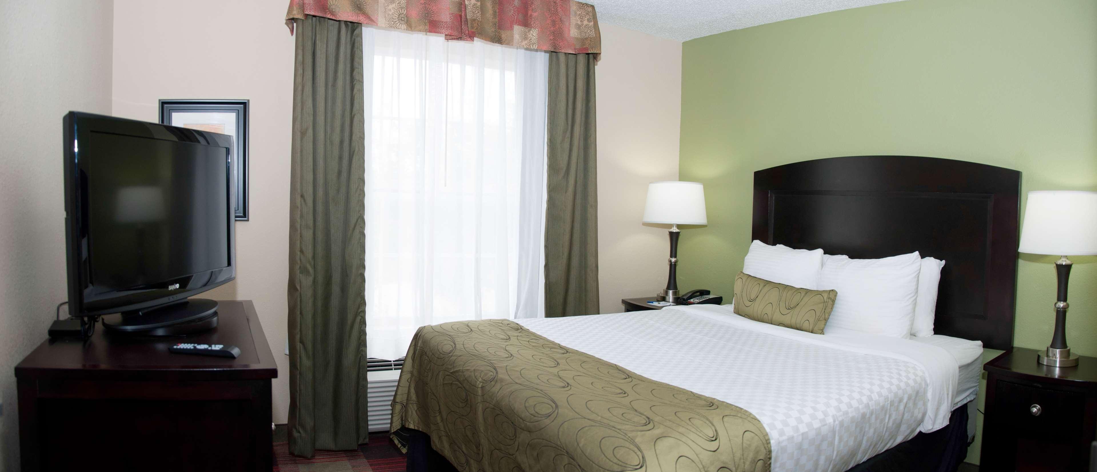 Best Western Plus Addison/Dallas Hotel מראה חיצוני תמונה